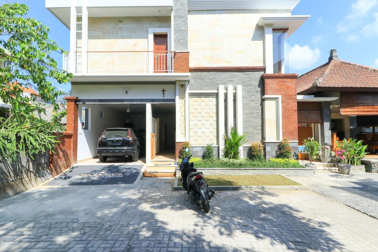 Manu Guest House 2 Canggu Buitenkant foto