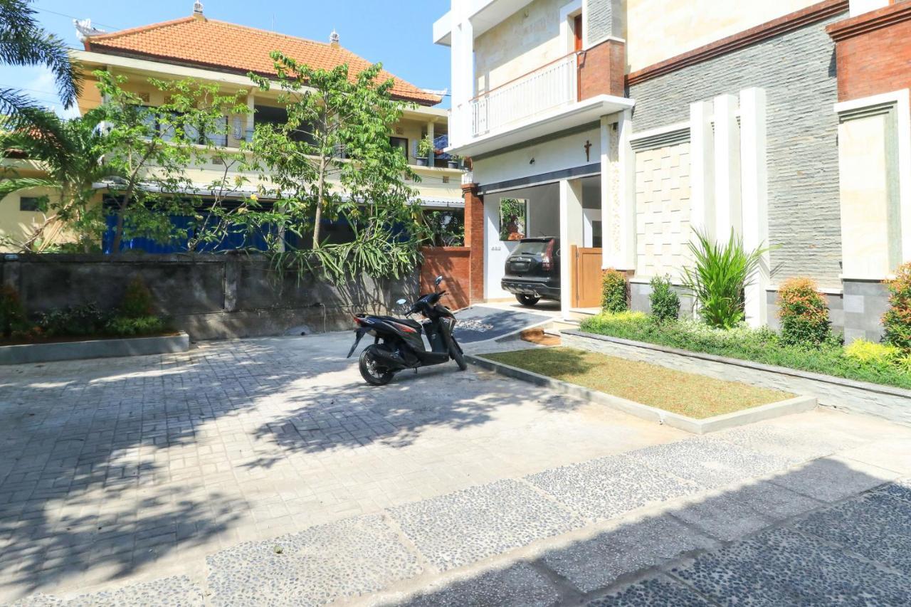 Manu Guest House 2 Canggu Buitenkant foto
